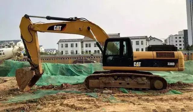 二手小松pc60_小松二手车行唐山_小松二手车官网