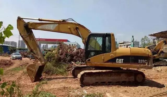 小松二手车官网_小松二手车行唐山_二手小松pc60