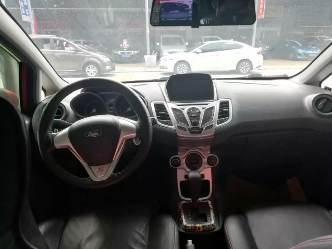 河池急卖二手车1万2万_河池2手车_河池二手小车