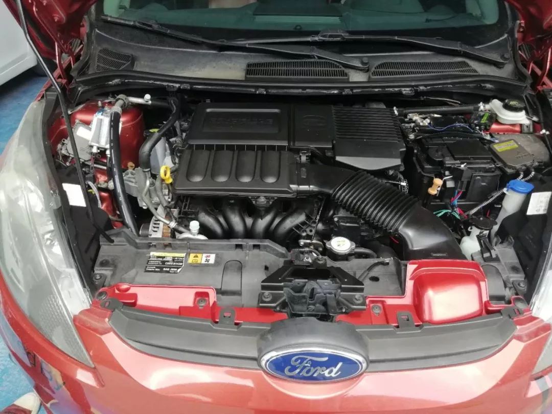 河池2手车_河池急卖二手车1万2万_河池二手小车