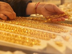 2026 年初国际贵金属市场过山车行情，金价波动受多种因素影响