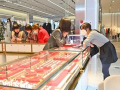 国际黄金市场震荡，北京金店价格变动，市民买卖回收受影响