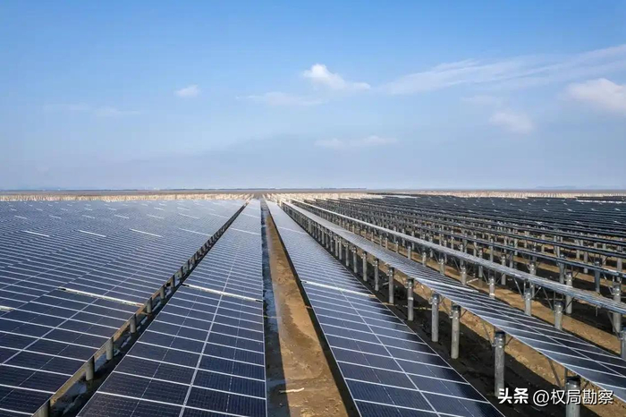 贵金属暴跌对实体经济的连锁冲击_价格波动_近期贵金属价格剧烈波动