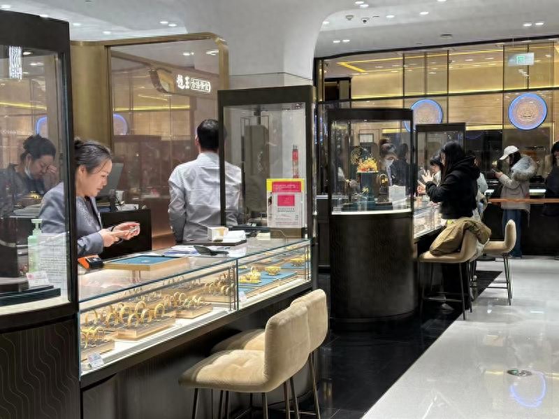 行情波动_现货黄金价格波动_美元走强影响金价